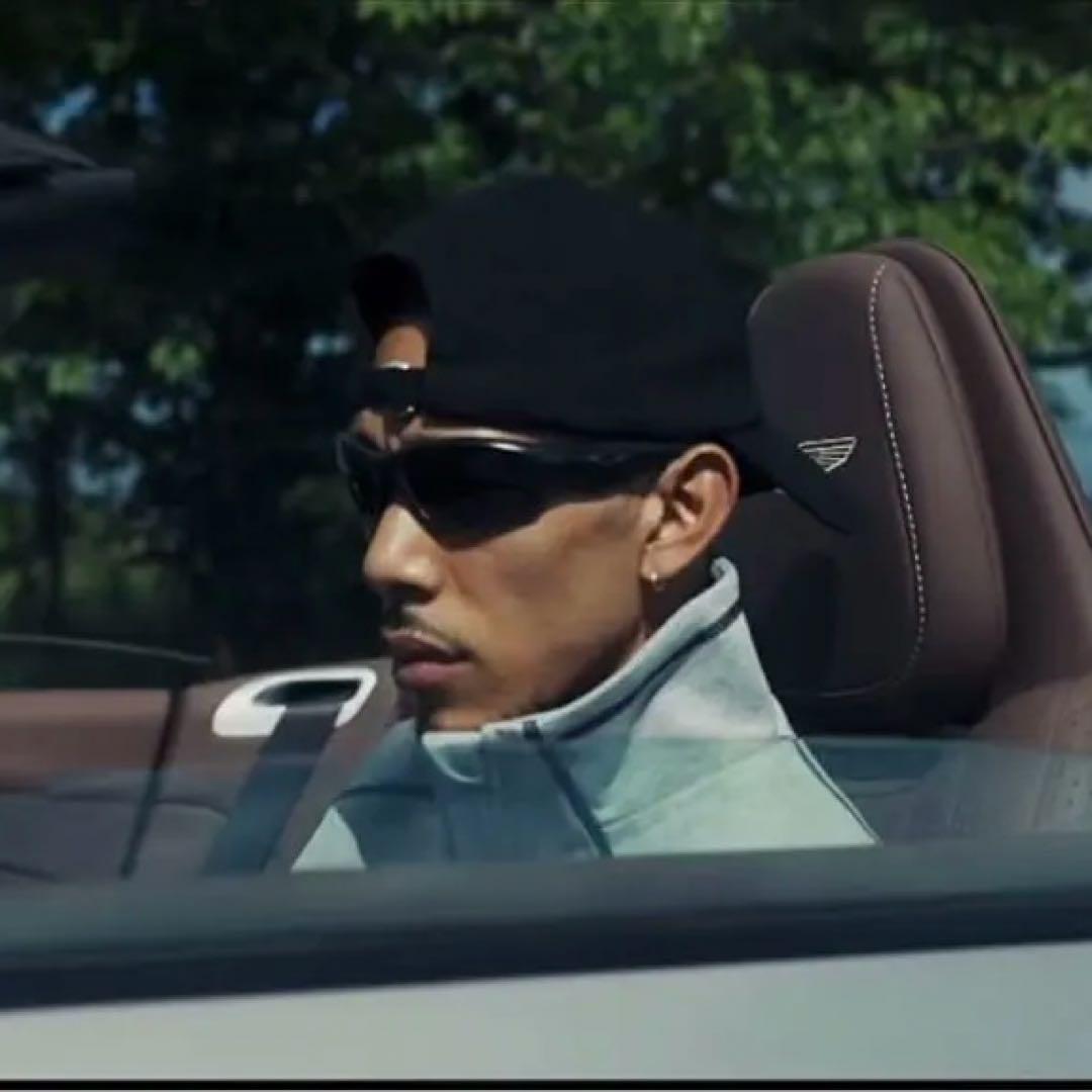 早い者勝ちio着用OAKLEYstraight jacketストレートジャケット - メルカリ