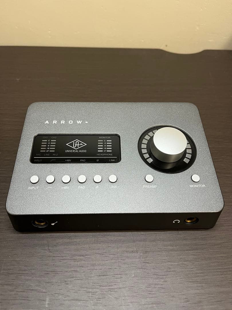 Universal Audio ARROW オーディオインターフェース