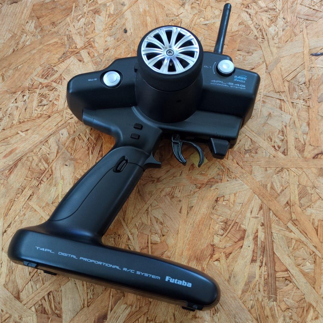 Futaba 4PL 2.4GHz R/C送信機