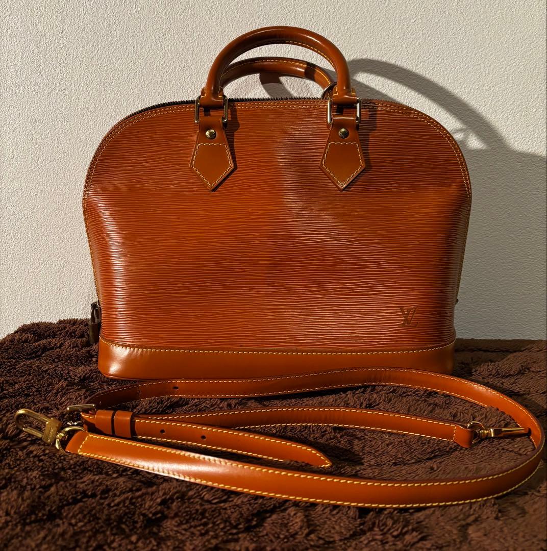 LOUIS VUITTON ルイヴィトン アルマ 2Wayハンドバッグ エピ LOUIS VUITTON】ルイヴィトン『エピ アルマ』M54148 レディース
