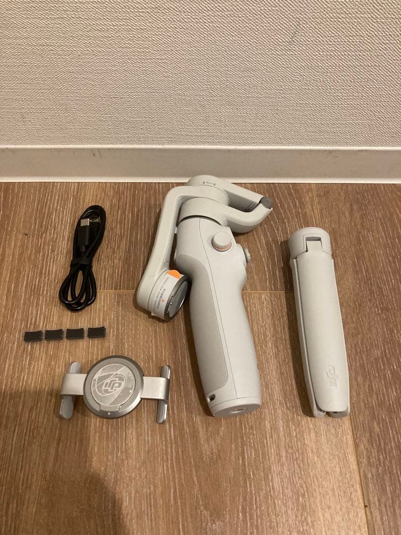 DJI Osmo Mobile 6 スマートフォンジンバル ホワイト専用ケース付 ジンバル】DJI Osmo Mobile 6 スマートフォン用スタビライザー 延長