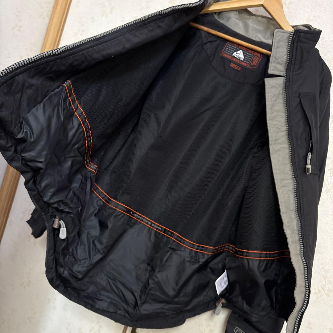 NIKE☆ナイキACG ブラックジャケット☆スキーウェア、スノーボ