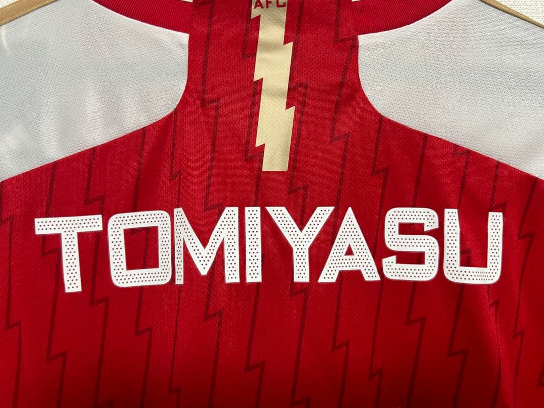 タグ付き正規品 2023-2024アーセナルユニフォーム長袖CL仕様 冨安