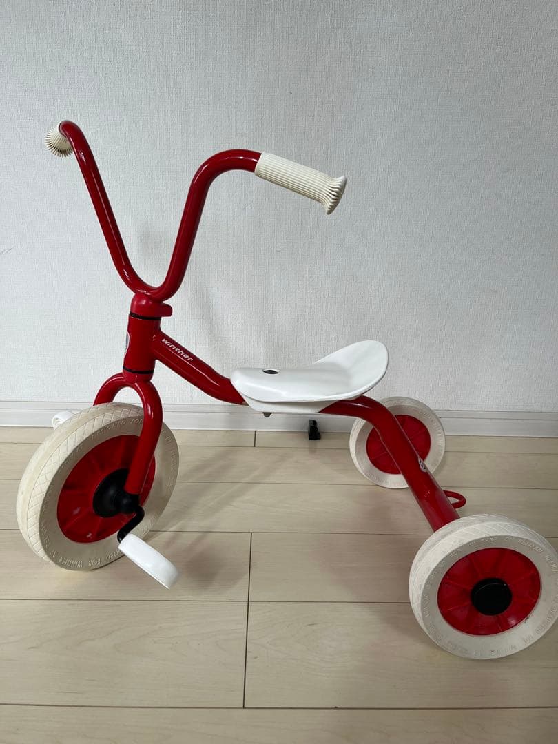 ボーネルンド三輪車室内使用