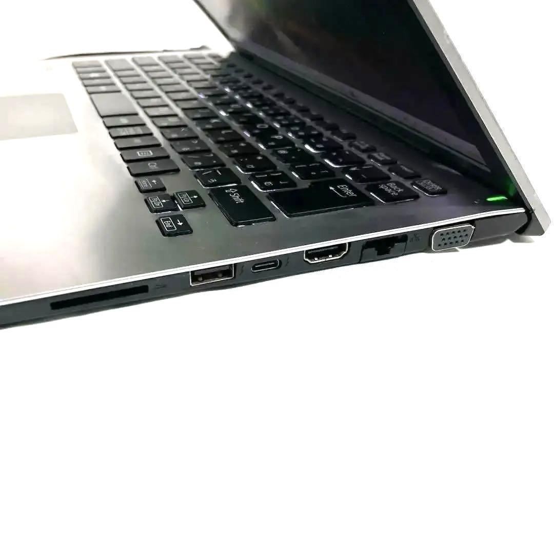 ノートパソコンi5-第10世代メモリ8GB SSD256GB VAIO r117 正