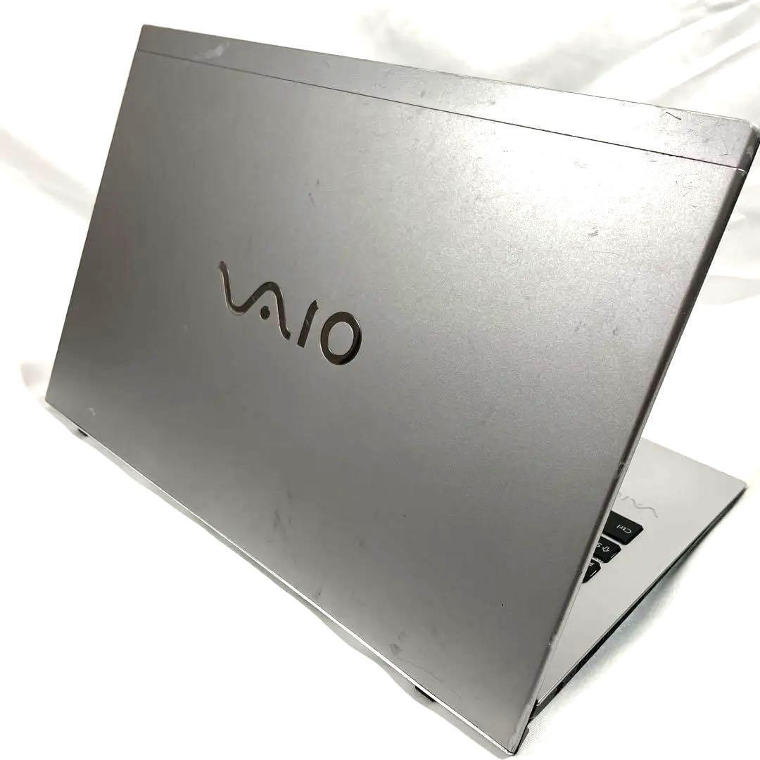 ノートパソコンi5-第10世代メモリ8GB SSD256GB VAIO r117 正