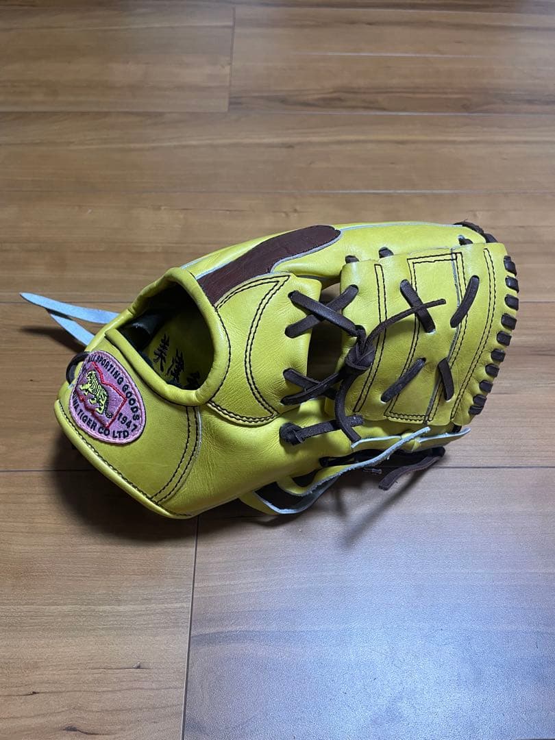 ミツワタイガー　軟式グローブ 美津和タイガー（MITSUWA TIGER） 【全紐交換済み 】 ミツワタイガー