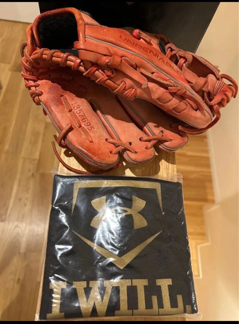 Under Armour 軟式グローブ オレンジセット Under Armour 軟式グローブ