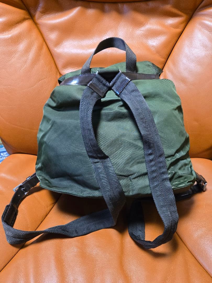 PRADA プラダ オリーブグリーン バックパック リュック 白タグ