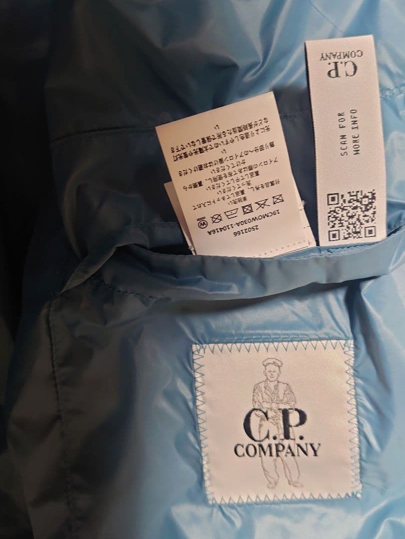 ☆新品未使用☆ c.p.company ダウンジャケット