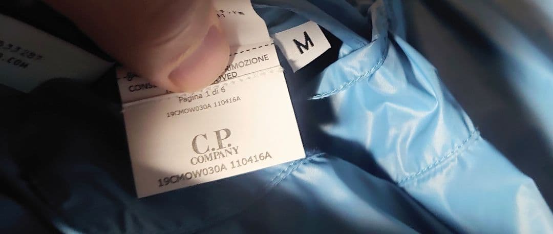 ☆新品未使用☆ c.p.company ダウンジャケット