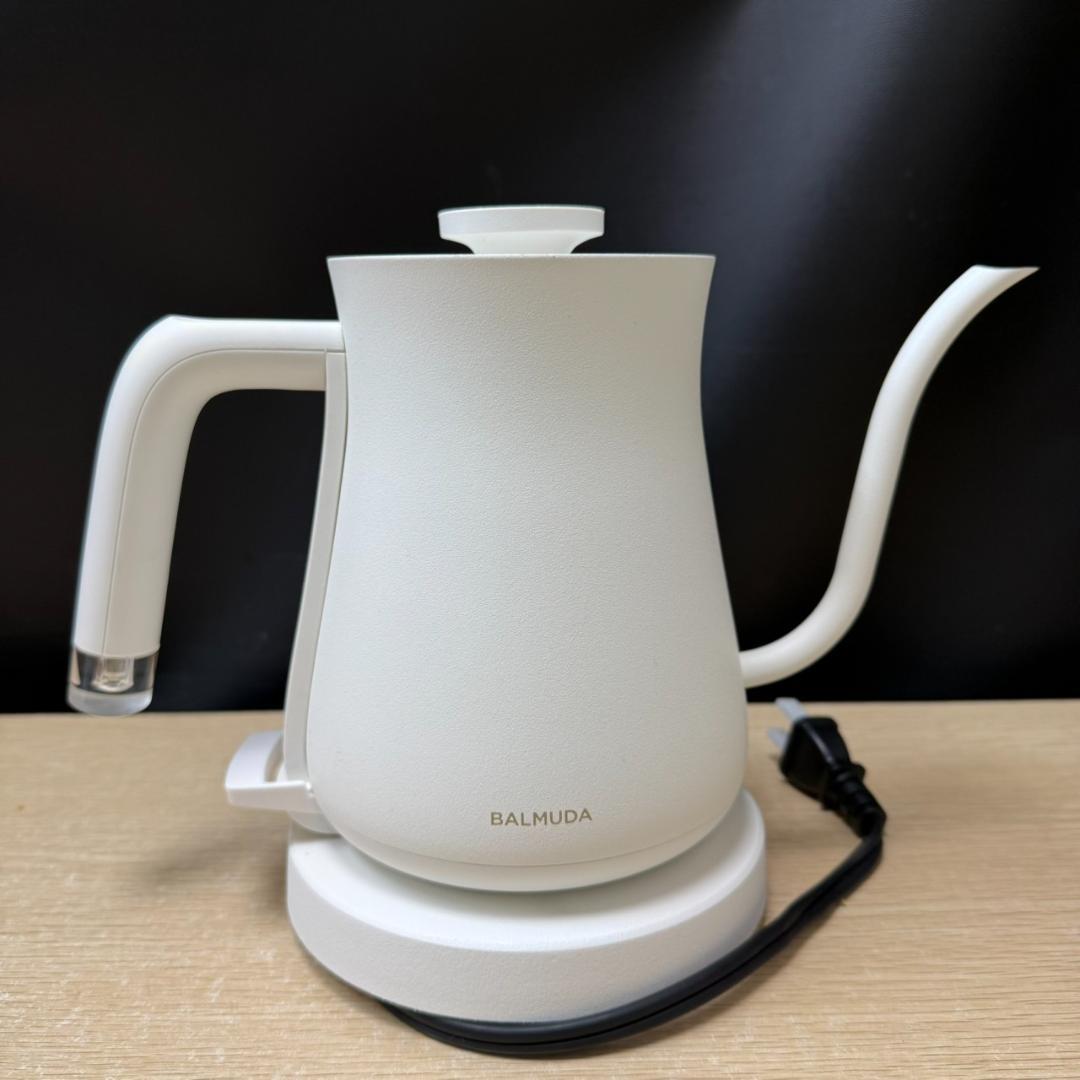 ★美品　BALMUDA　0.6L　ケトル　K07A