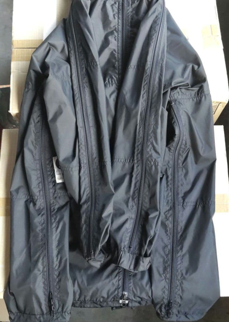 ファイナルホーム パラシュートコート 多重ジップ 変形ギミック