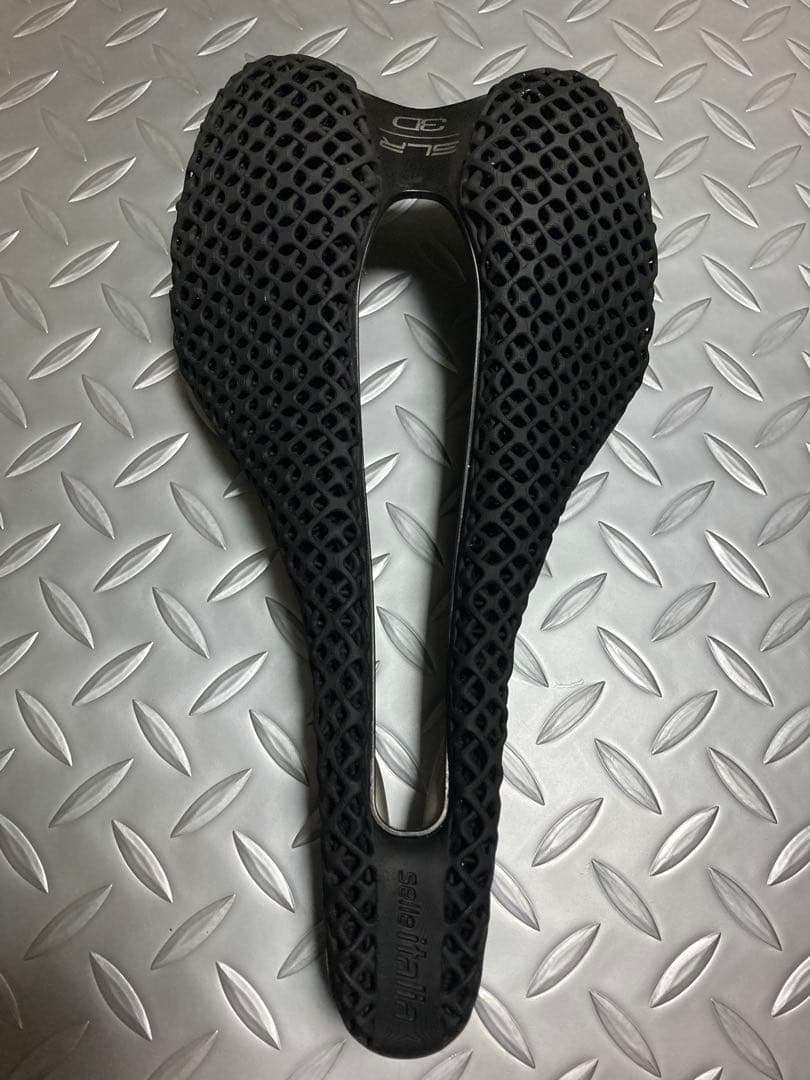 取り付けのみ Selle Italia SLR 3D サドル ブラック