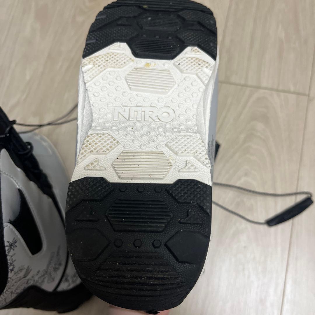 NITRO FUTURA TLSスノーボードブーツ 女 オンライン ショップ