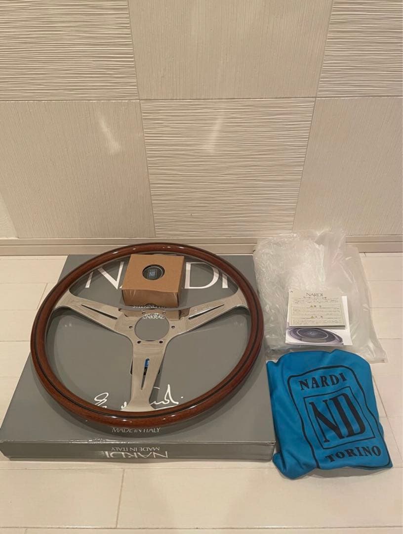 開封のみ　未使用　正規品　NARDI　クラシック　品番　N140　380ｍｍ 楽天市場】ステアリング NARDI クラシック ウッド＆ポリッシュスポーク