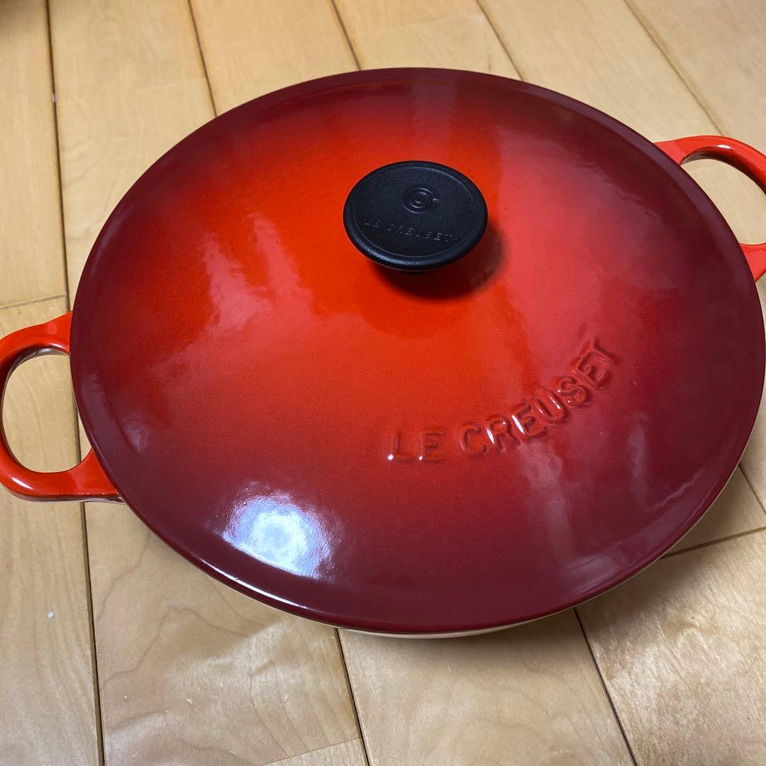 LE CREUSET チェリーレッド マルミット22cm 未使用 シグニチャー ココット・ロンド 22cm チェリーレッド (シルバーツマミ