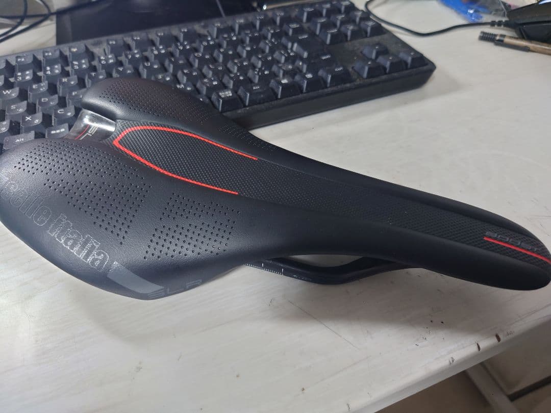 パーツ selle italia slr boost kit carbonio 130 SLR BOOST キットカルボニオ スーパーフロー | 株式会社フカヤ