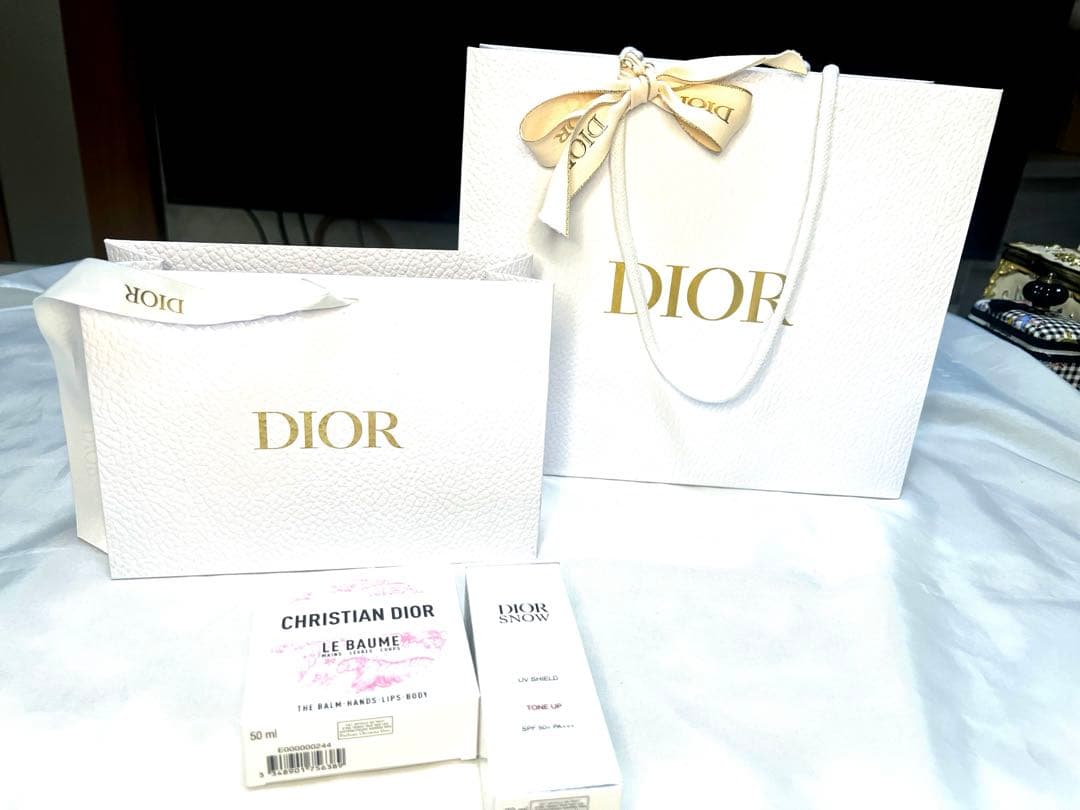 ディオール 限定品 ルボーム & スノー UVシールド トーンアップ50＋ 新品