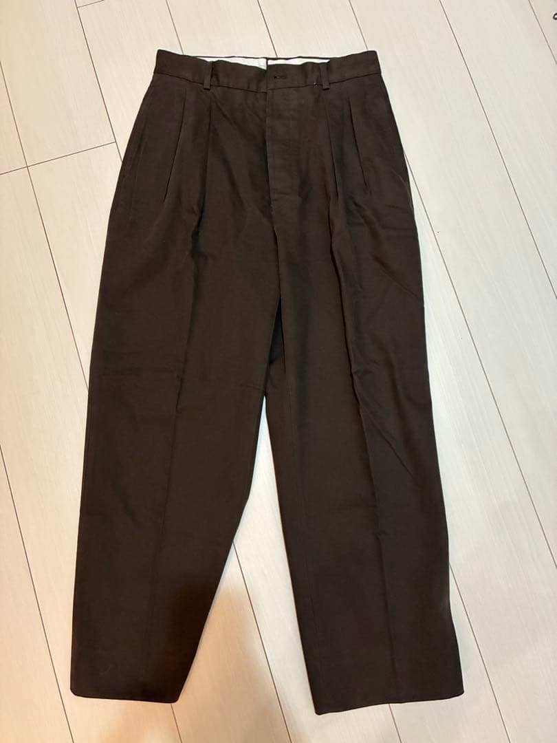 NEAT ブラウン プリーツ付きスラックス NEAT ブラウン プリーツ