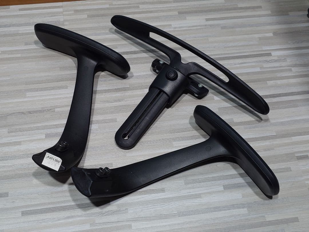 オカムラ シルフィー　アームレスト&コートハンガー 送料無料】 オカムラ シルフィー ヘッドレスト付き オフィスチェア