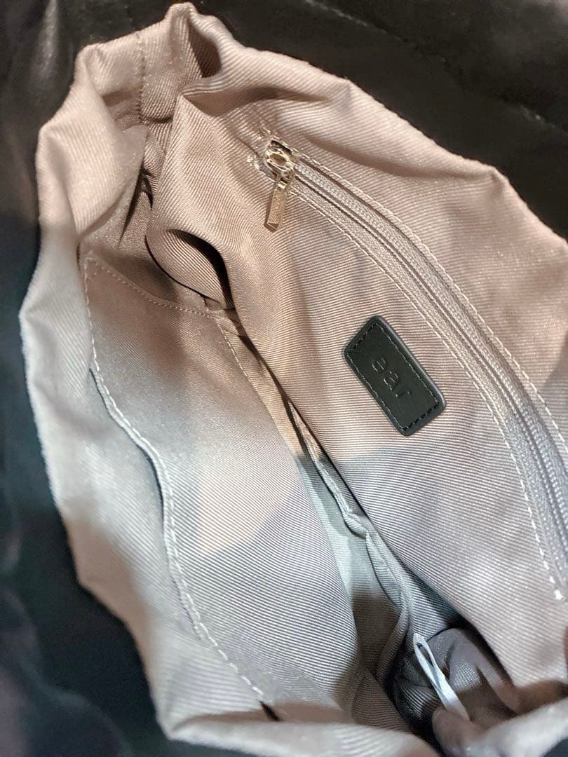 【新品】ear PAPILLONNER 《牛革》エンボスミニ巾着ショルダーバッグ