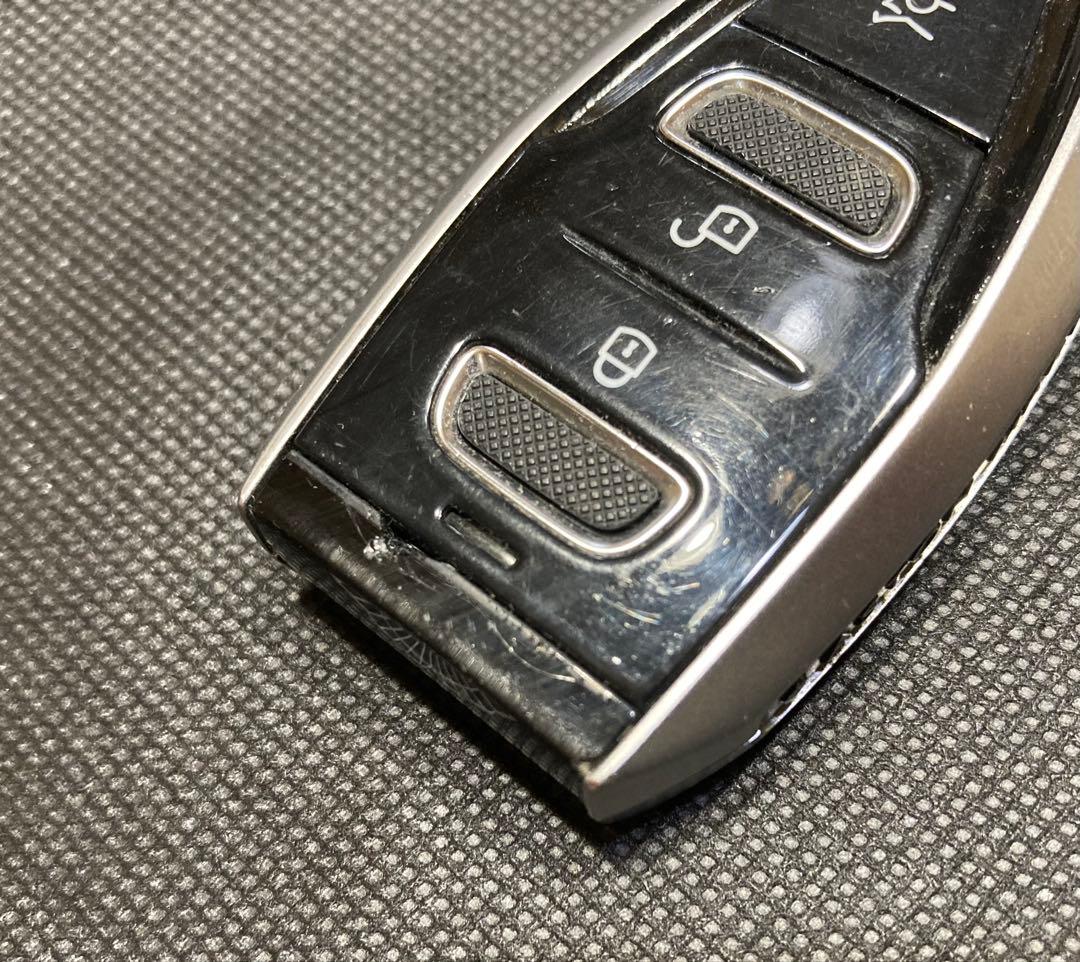 アストンマーティン DB12 ヴァンキッシュ DBX 純正最新型 クリスタル