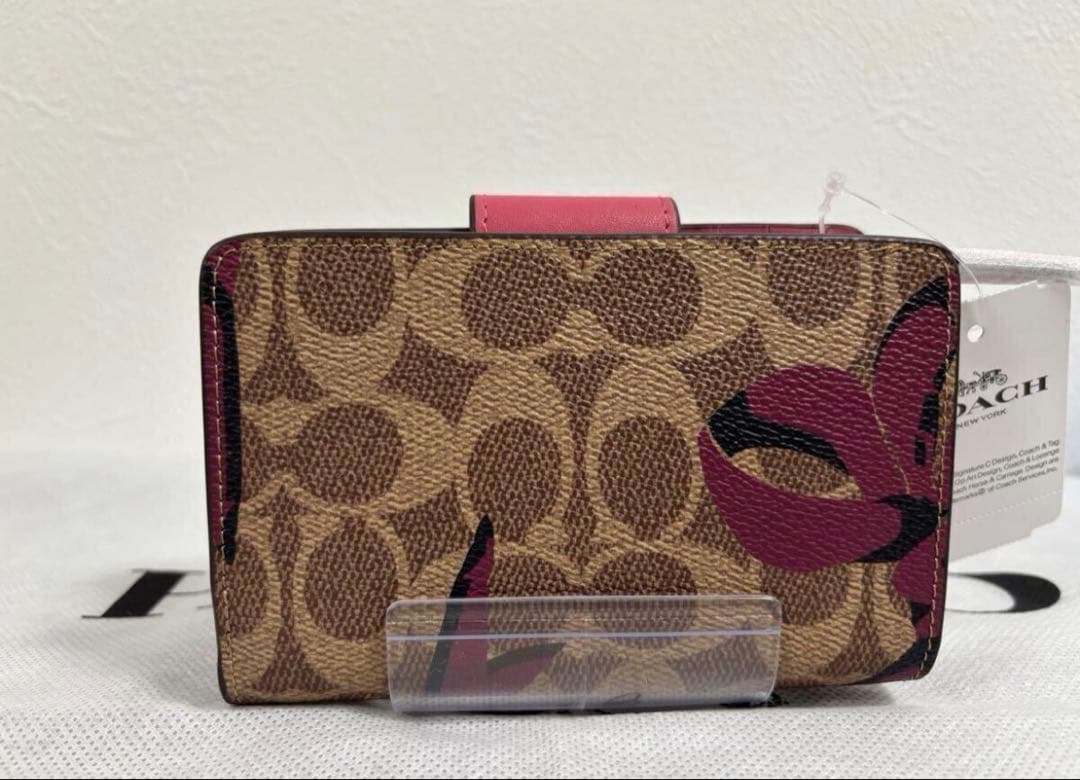 COACH フラワーパターン 二つ折り財布 訳あり - メルカリ