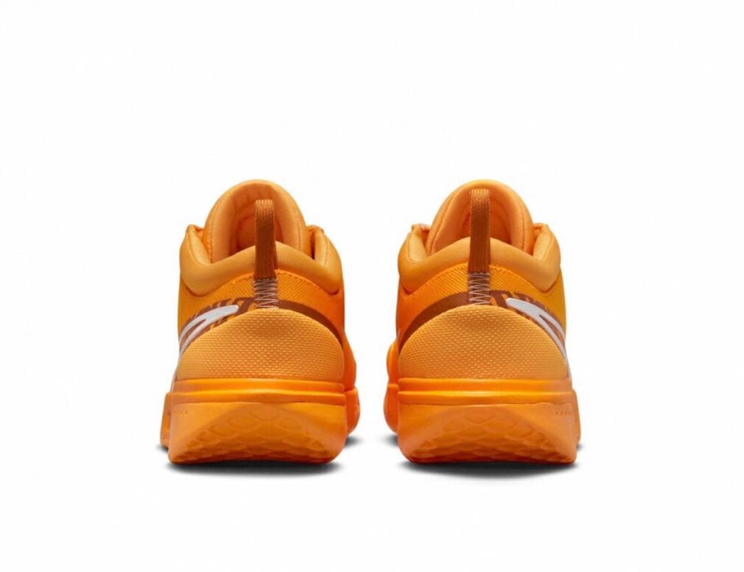 【新品、未使用】NIKE ズーム コート プロ 28.5cm テニスシューズ