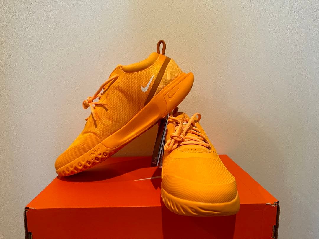 【新品、未使用】NIKE ズーム コート プロ 28.5cm テニスシューズ
