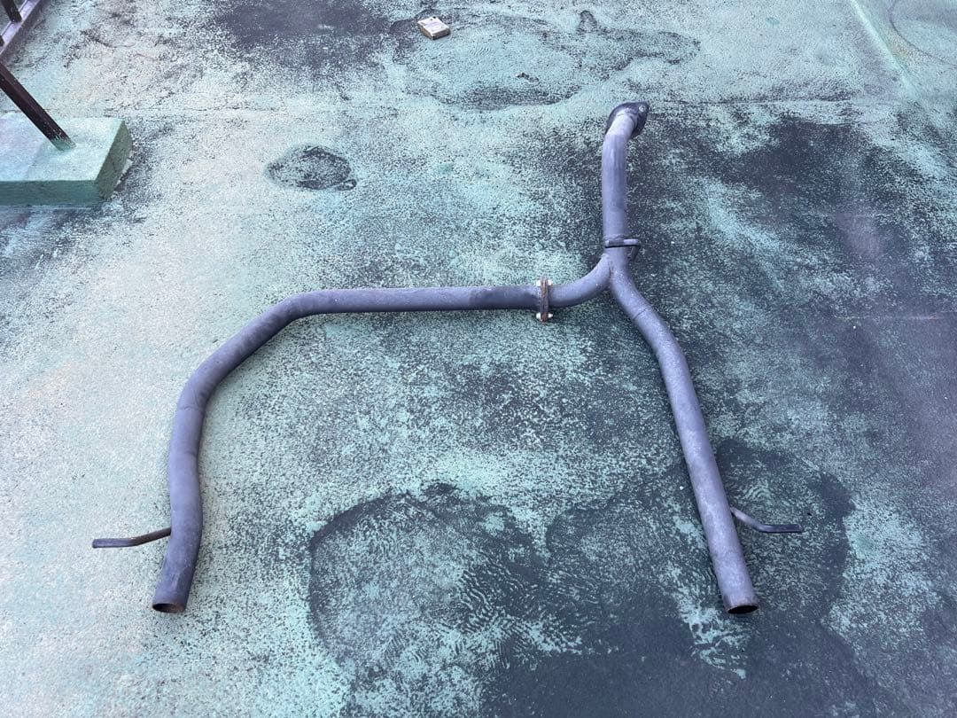 会長様 30プリウス 左右出しマフラー プリウス30系用 GANADOR マフラー（左右4本出し/ブルー発色）を販売中