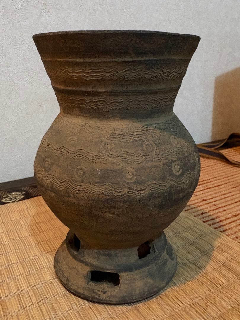 骨董 台付長頸壺 新羅土器 古代須恵器 朝鮮美術 古美術 - メルカリ