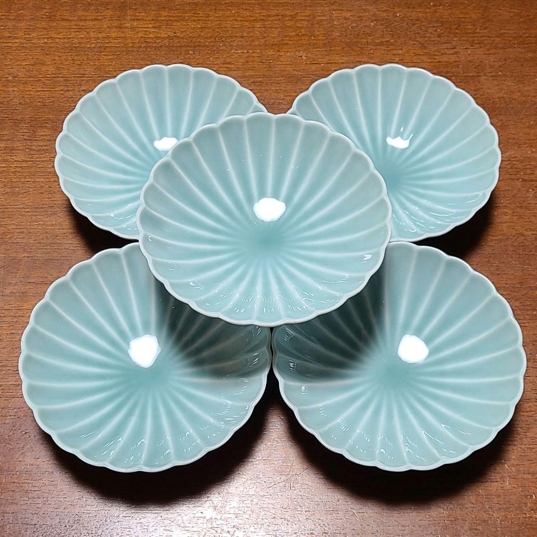 深川製磁 青磁 菊割 小付揃　和皿揃　5客 宮内庁御用達 深川製磁 青磁 小付揃 菊割小鉢 5客 直径約13cm 有田焼 2240-340