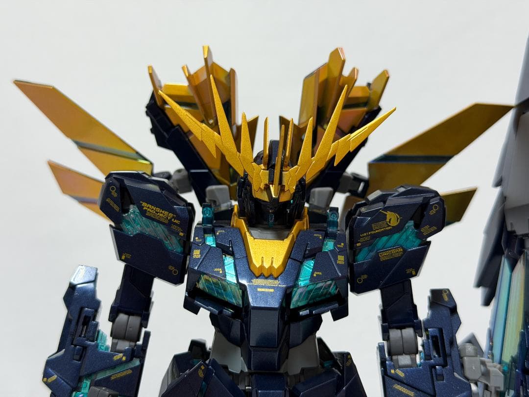 中古 METAL COMPOSITE ユニコーンガンダム、バンシィ (覚醒仕様