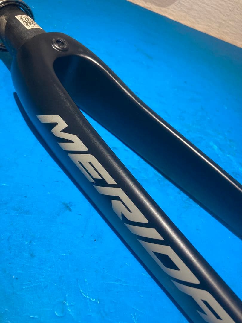 ❌◻️美品メリダ SCULTURA400フルカーボンフロントフォークヘッド