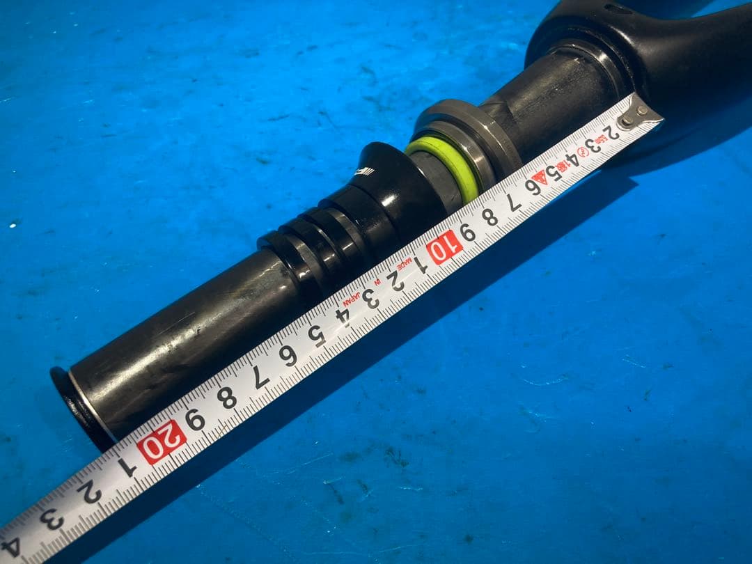 ❌◻️美品メリダ SCULTURA400フルカーボンフロントフォークヘッド