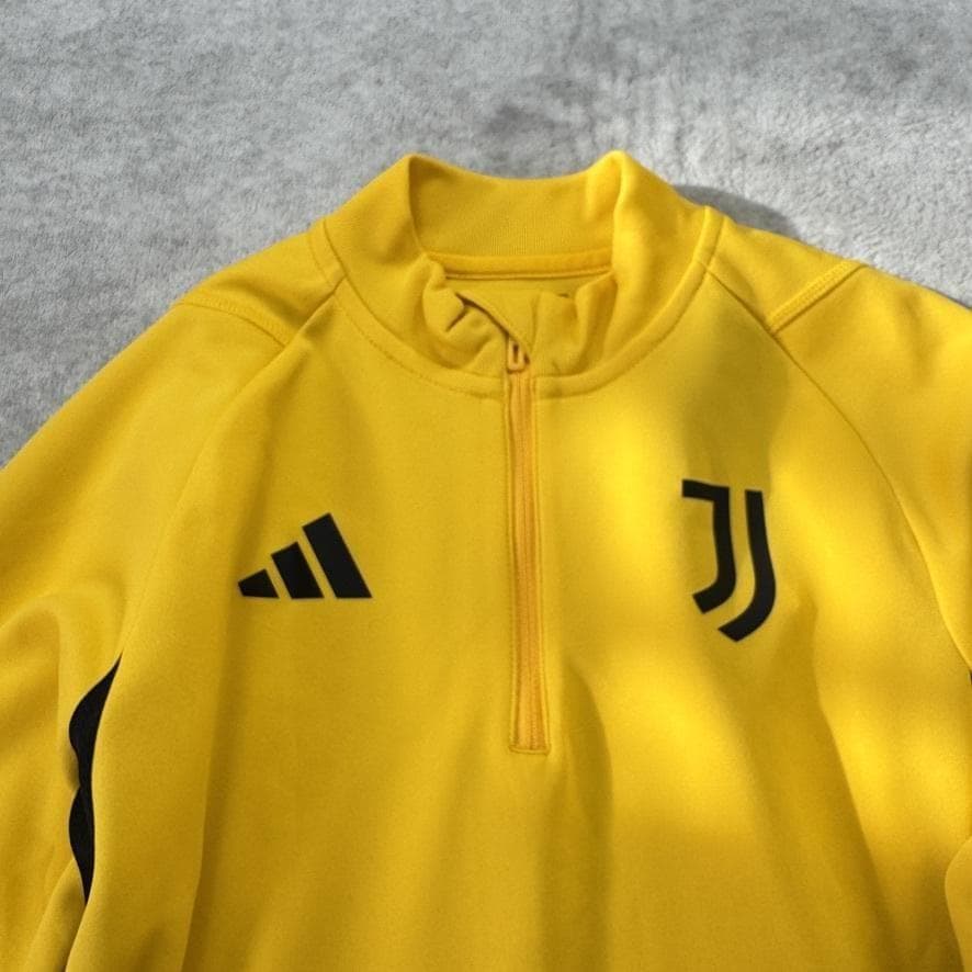新品 adidas Mサイズ セットアップ ジャージ ユベントス ヴィ