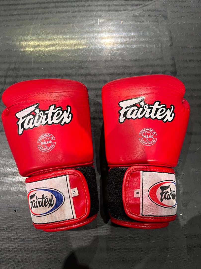 [値下済]Fairtex ボクシンググローブ 8oz レッド ONE Championship 公式 ボクシンググローブ 本革 ワン フェアテックス