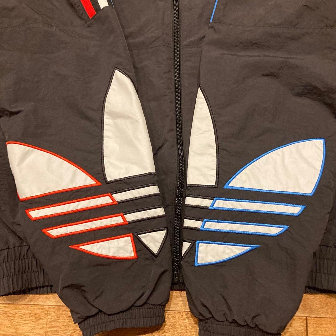 目黒蓮さん着用モデル/アディダス/トラックジャージ/トリコロール