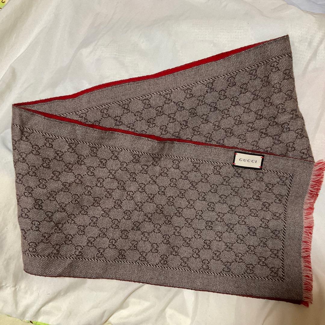 GUCCI GGパターン マフラー グレー/レッド フリンジ付きリバーシブル