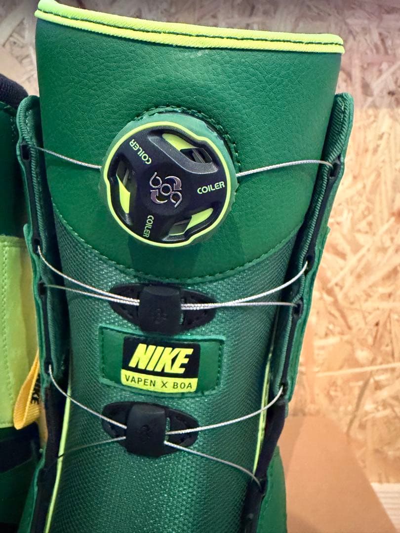 新品未使用】NIKE スノーボードブーツ BOA 26cm グリーン ネオン