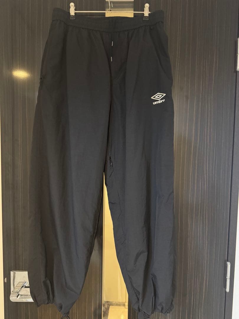 Basicks×umbroナイロンパンツ ベイシックスアンブロ Pants BASICKS - 【ラスト1点】【限定】BASICKS X UMBRO NYLON TRACK JACKET