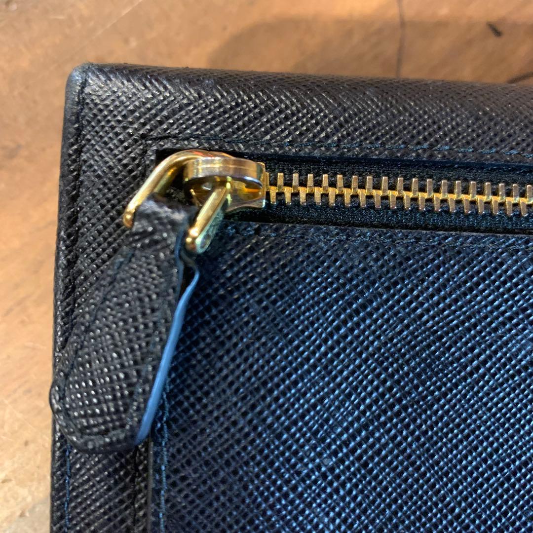 PRADA プラダ長財布 サフィアーノ フィオッコ ブラック メタルロゴ