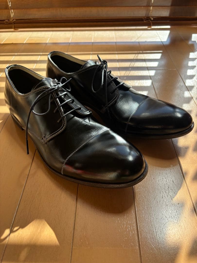 【DEFさん専用】ARGIS（アルジス）の革靴　27㎝〜27.5㎝ DEFさん専用】ARGIS（アルジス）の革靴 27㎝〜27.5㎝ - メルカリ