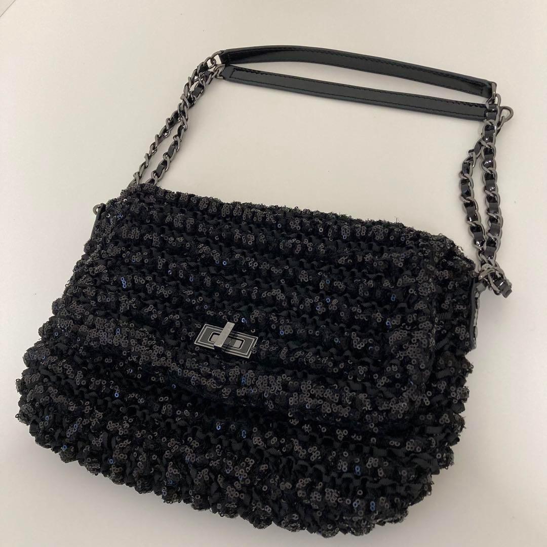 希少　アンテプリマ　ルッケット　ワンショルダー　レザー　ブラッグ　スパンコール ルッケット II /ミディアム/エナメルブラック ｜ 【公式】アンテプリマ