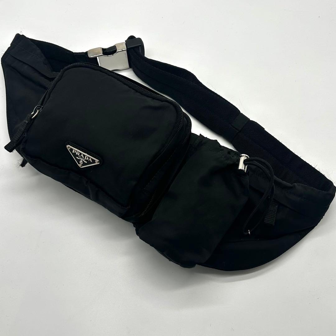 美品✨プラダ　ナイロン　ウエストポーチ　三角プレート　ブラック　シルバー金具 楽天市場】【中古】良品 PRADA プラダ 三角 ロゴ ナイロン 三角ロゴ