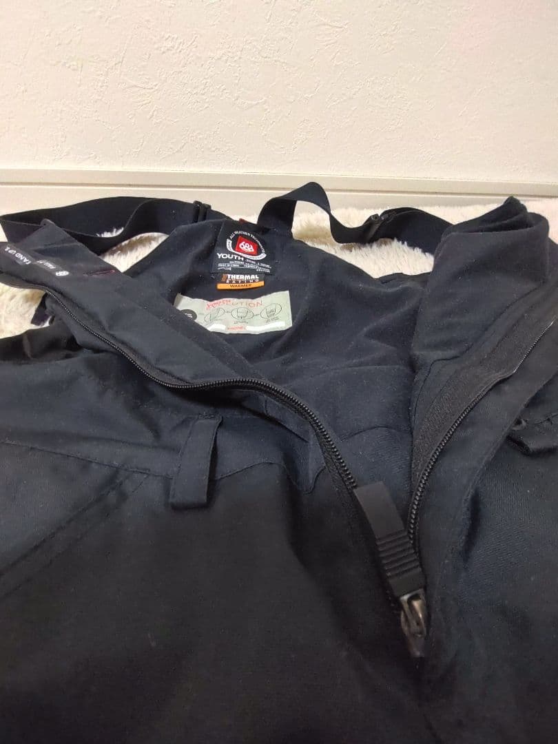 686 子供 スノーボード ウェア セット オマケ OYUKI グローブ付 - メルカリ