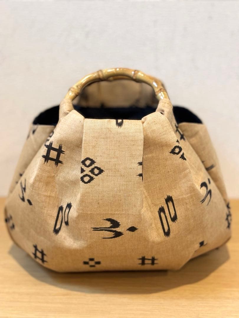 琉球柄 沖縄絣柄 琉球絣ベージュ和装バック・着物バック 入学卒業結婚式