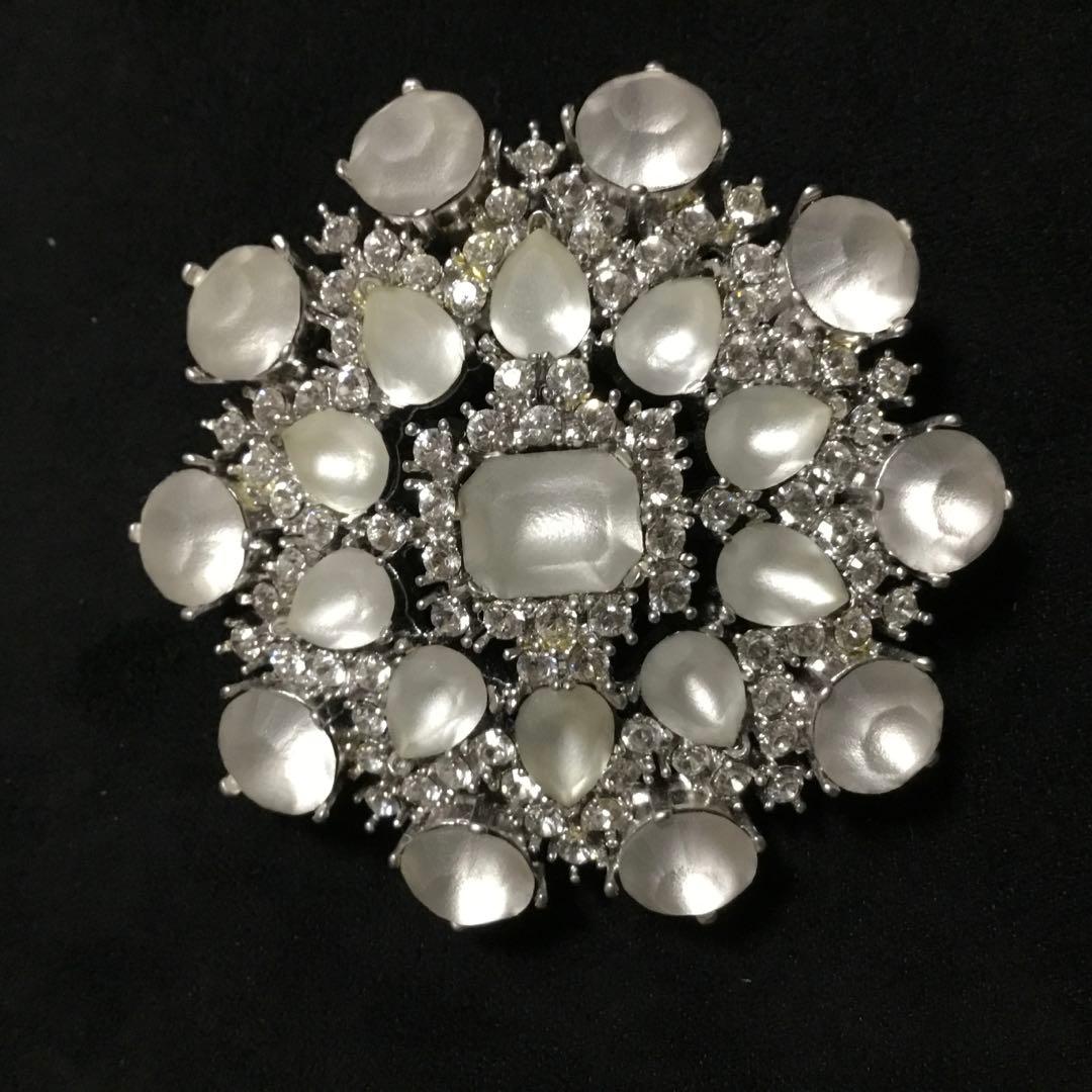 在庫一掃セール中！ハンパない美しさ！FOXEY フローズンブローチ♡ 26645 Brooch 