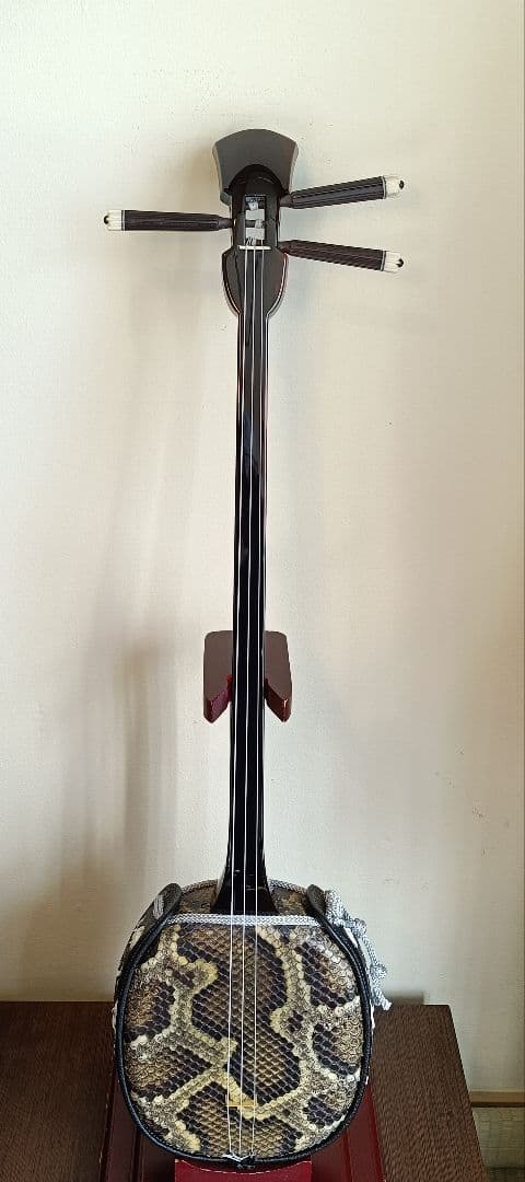 user_53e61e0e様専用 志多伯開鐘写 名工内間直樹作 八重山黒木三線